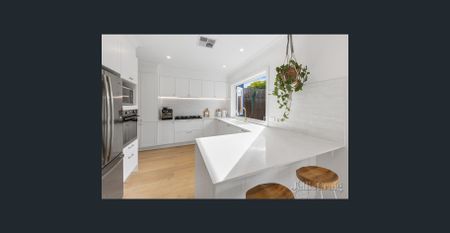 Lifestyle, Location & Luxurious Features! - Photo 4