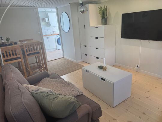 Tunasvängen, Upplands Väsby - Photo 1