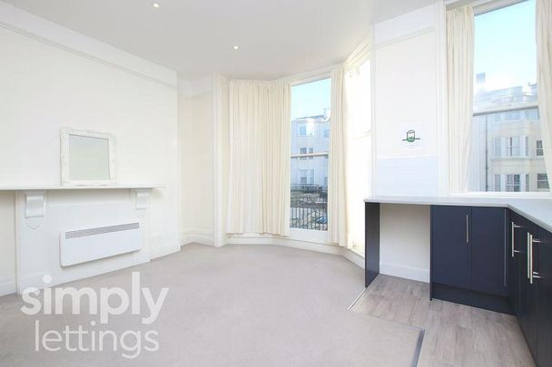 Studio to rent - Photo 1