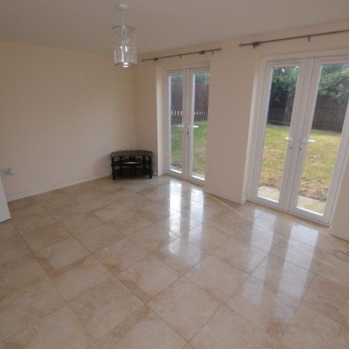 3 bedroom townhouse to rent - Photo 1