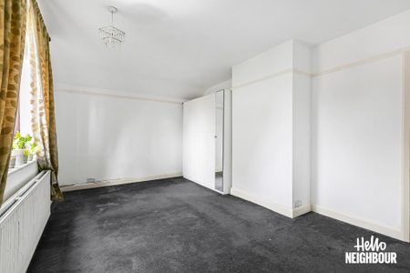 3 bedroom end of terrace house to rent - Photo 4