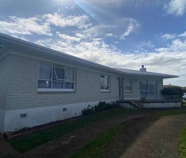 A SOLID FAMILY HOME - Photo 1