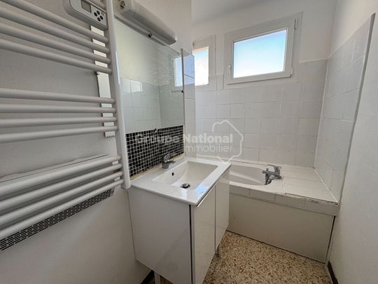 LOCATION d'un appartement de 3 pièces (69 m²) à Miramas, - Photo 1