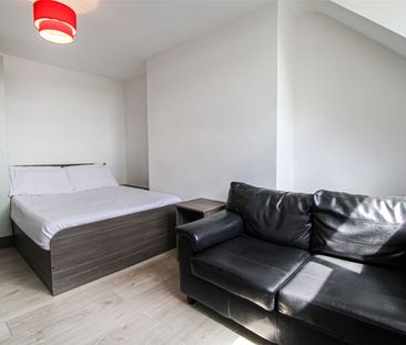 Apt 6, 30 Brudenell Road - Photo 1