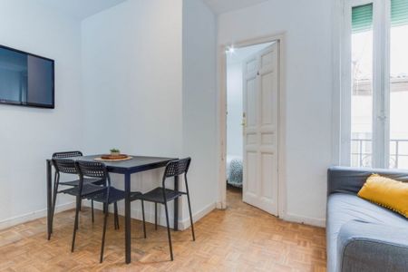 Lovely room in Calle Hermosilla - Foto 3