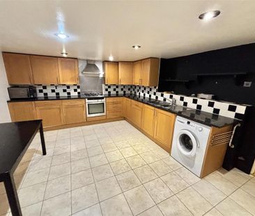 2 bedroom apartment to rent - Photo 6
