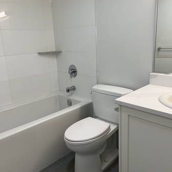 Newly Renovated 1br in Lower Lonsdale - Photo 4