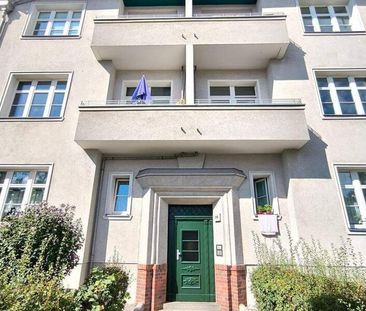 Teilmöblierte Wohnung mit Einbauküche + Balkon - Foto 1