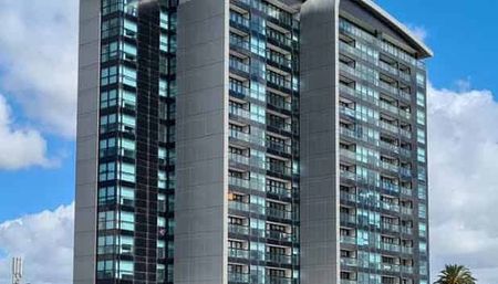 Luxurious Two- Bedroom Apartment w/ Stunning Views - Photo 3