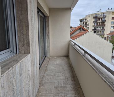 Location Appartement 1 pièce 28m² ST MAUR DES FOSSES 94100 - Photo 6