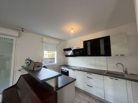 Location Appartement 4 pièces 83m² - Photo 3