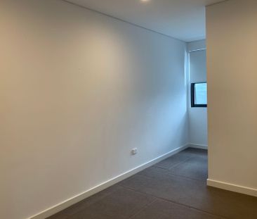 2 Bedrooms 2 Bathrooms With A Study Nook nearly NEW Apartment *The ... - Photo 4