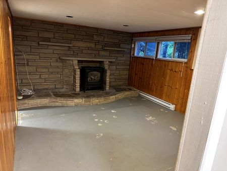 For Lease - 204 Mason Drive, Whitby, Ontario - Photo 5