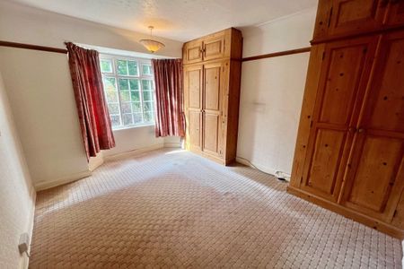 Rochford Crescent - Photo 3