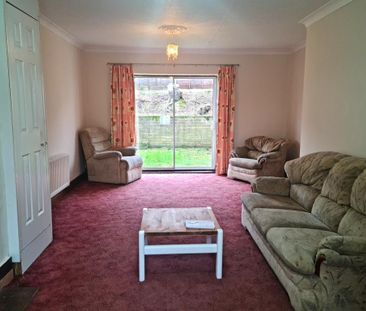 4 bedroom detached house to rent - Photo 2