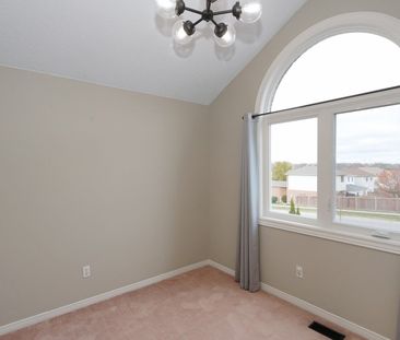 For Lease - 1035 Beatrice Street Unit# Upper, Oshawa, Ontario - Photo 6