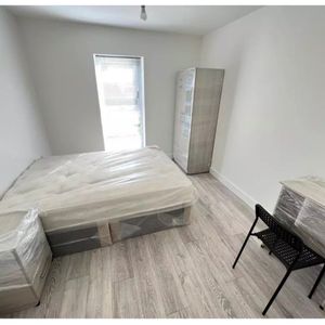 Room in a Shared Flat, The Balbirs, SO17 - Photo 2