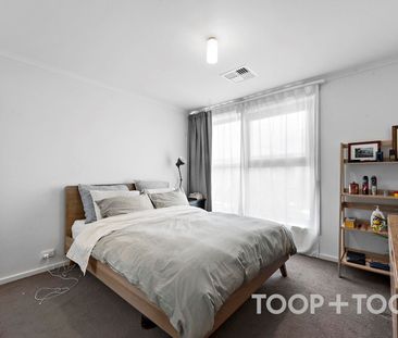 Stylish and Convenient Townhouse - Photo 6