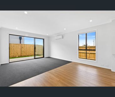 82 Beaumont Ave, Charlemont, Vic 3217 - Photo 2