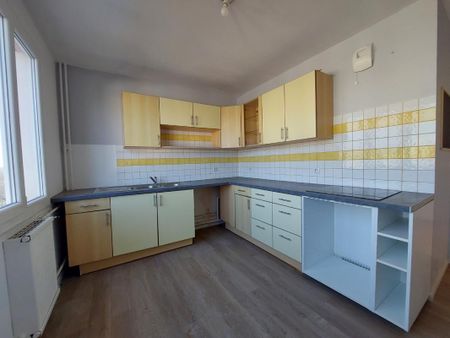 Location Appartement 3 pièces 66m² CANTELEU 76380 - Photo 3