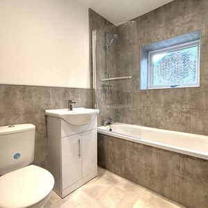 Wellington Street - Photo 2