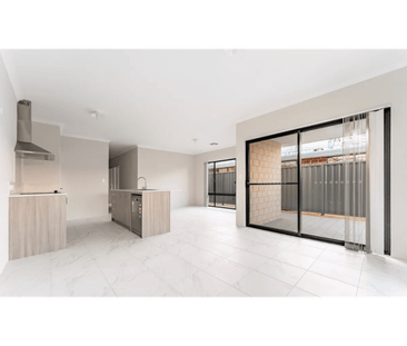 42A Espirit Way, Baldivis, WA 6171 - Photo 2