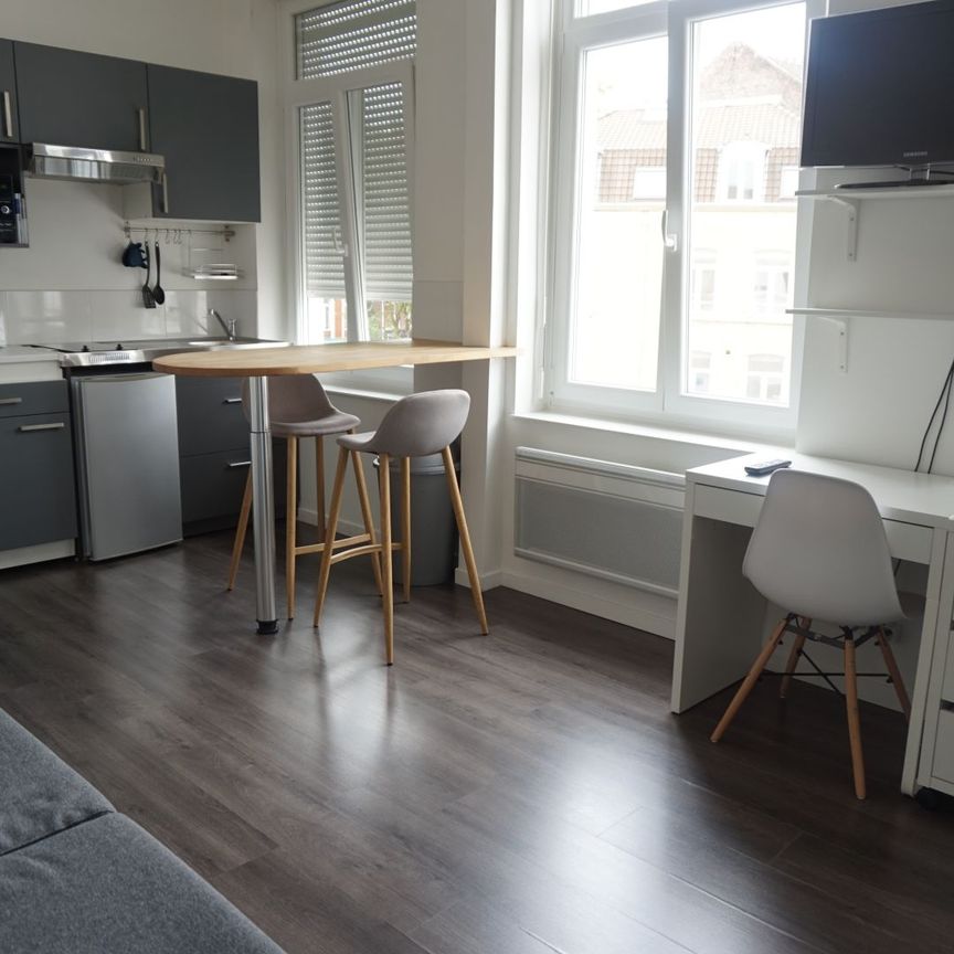 Location Appartement 1 pièce 18m² LILLE 59000 - Photo 1
