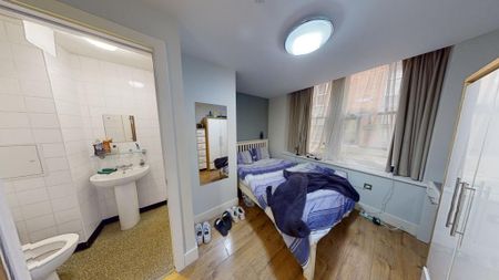 5 bedroom flat to rent - Photo 3