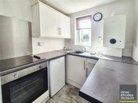 2 bedroom flat to rent - Photo 4