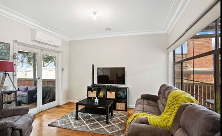 Great home in a great location - Photo 4