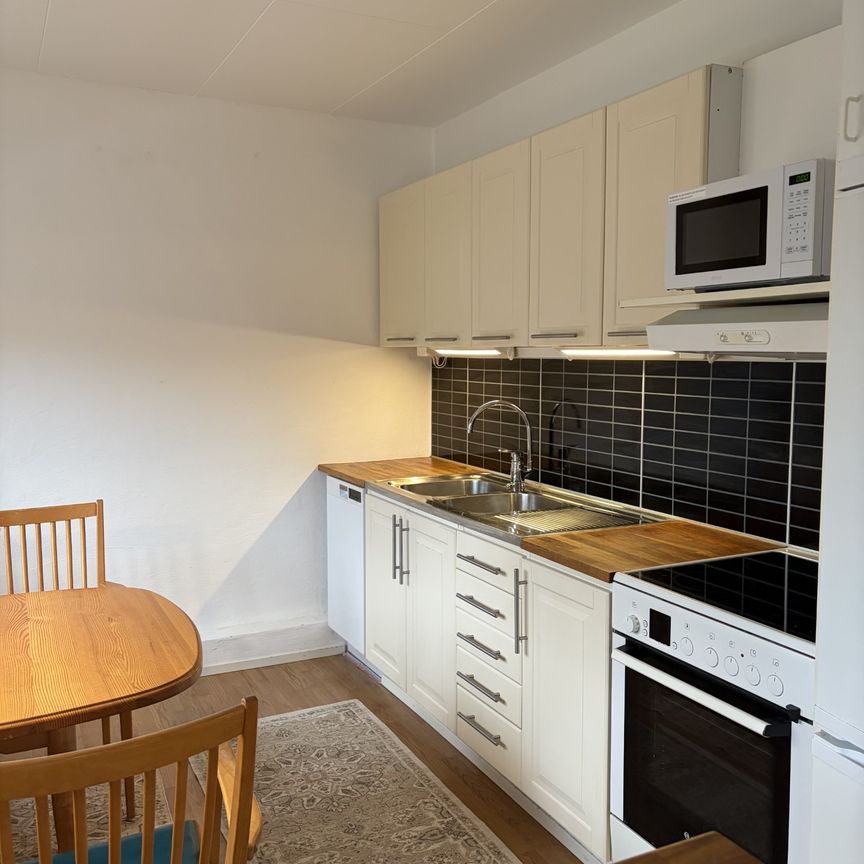 Lägenhet i hus lämplig för par - Photo 1