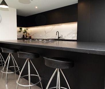 Luxury Countryside 3bdrm home moments from Karori - Photo 4