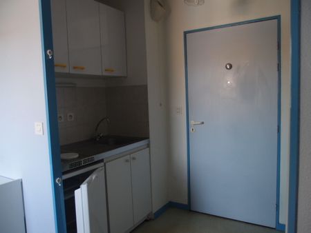 STUDIO ESTUDIANTINES - Photo 3