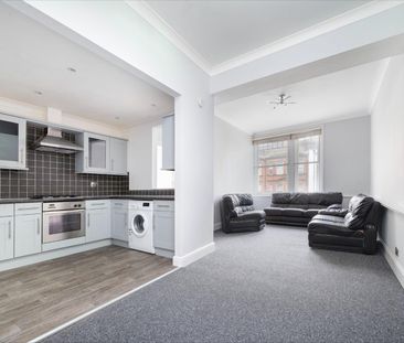 3 bed house to rent in Princes Avenue, Finchley, N3 2 - Photo 2
