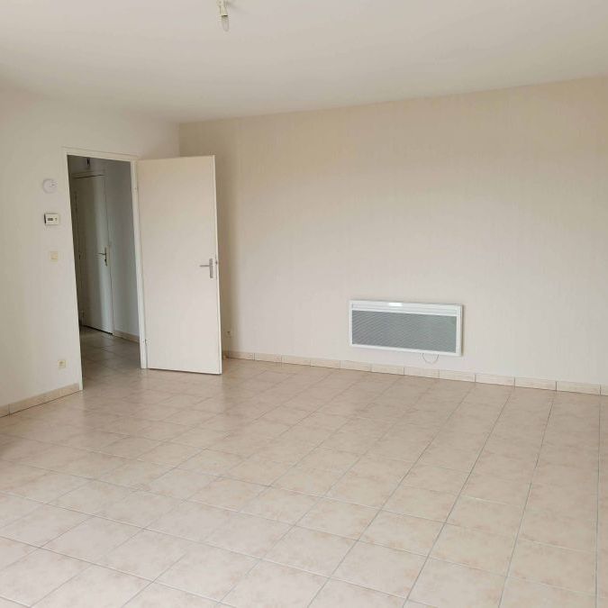TYPE 3 EN RESIDENCE AVEC PARKING - Photo 1