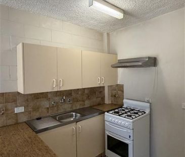 4/10 Macquoid Street, Queanbeyan - Photo 3