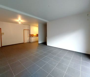 Gelijkvloers appartement te huur in centrum Wevelgem met grote terr... - Photo 3