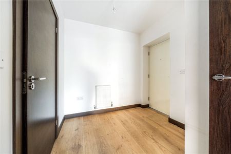 2 bedroom duplex to rent Merlin Drive, Fletton Quays, Peterborough, Cambridgeshire, PE2 - Photo 4