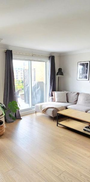 Spacious 4.5 Condo for Rent Near Dix30 & REM - Photo 1