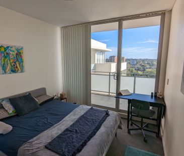 Strathfield - Photo 3