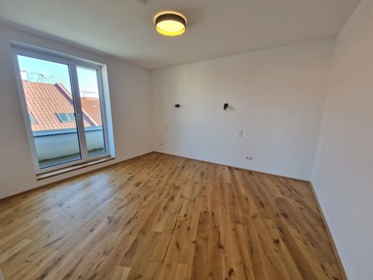 TOLLE LOFTARTIGE PÄRCHENWOHNUNG mit TERRASSE und BLICK zum RIESENRAD - Photo 1