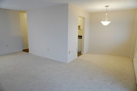 Northgate Towers - Photo 2