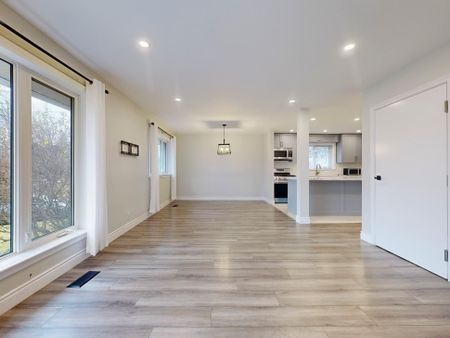 For Lease - 10 Vesper Court Unit# Main, Toronto, Ontario - Photo 4