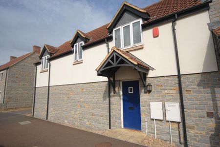 2 bedroom semi-detached house to rent - Photo 2