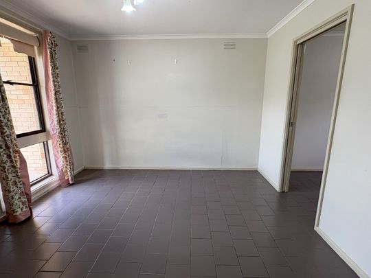 Neat and Tidy Unit - Photo 1