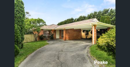 Perfectly Positioned Charming Three Bedroom Home - Photo 3