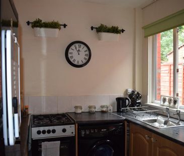 2 bedroom terraced house to rent - Photo 6