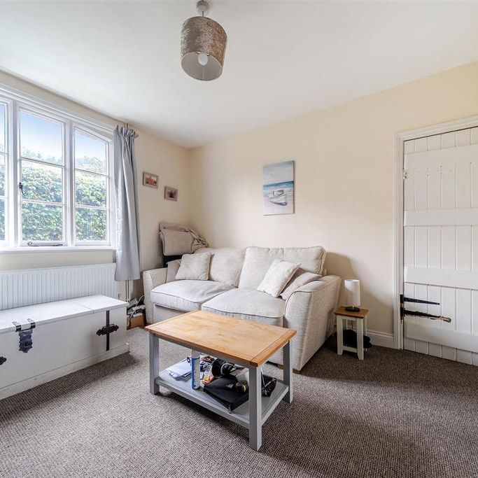 2 bedroom semi-detached house to rent - Photo 1