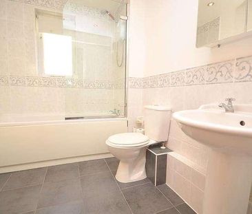 St. Marys Lane, Upminster, Essex, RM14 - Photo 3