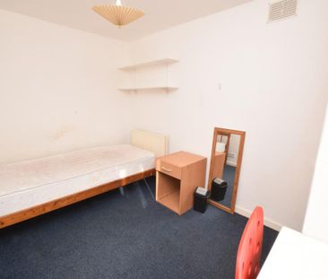 6 bedroom end of terrace house to rent - Photo 6